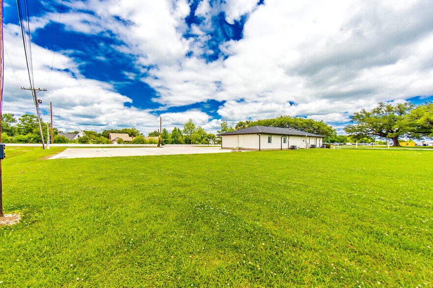 More Photos Of 4924 Highway 311, Houma Medical For Sale