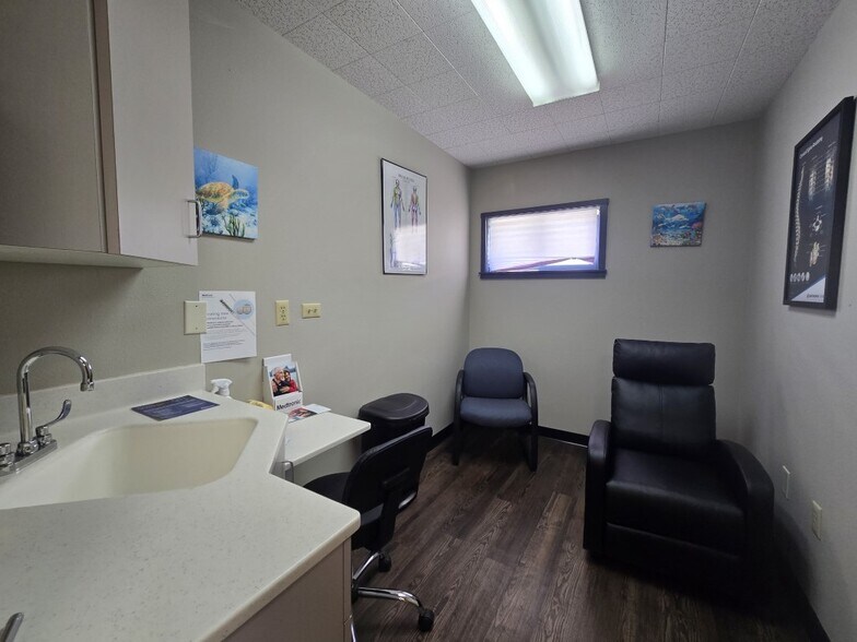 More Photos Of 999 Division St, Prescott Medical For Sale