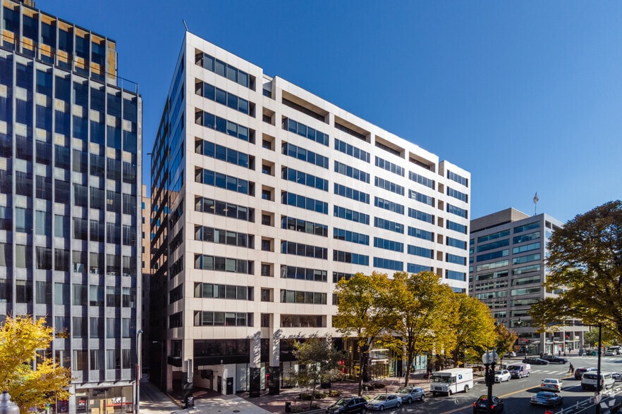 More Photos Of 1667 K St NW, Washington Office For Lease