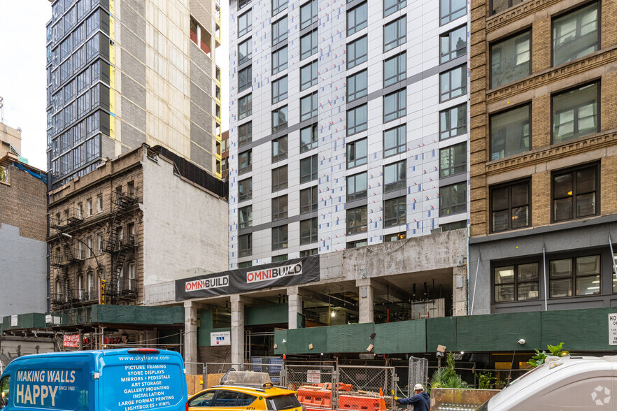 Primary Photo Of 140 W 28th St, New York Hotel For Sale