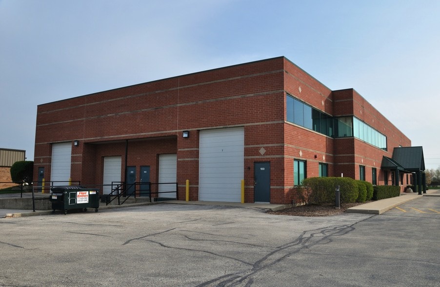 More Photos Of 1061 E Main St, East Dundee Office For Lease