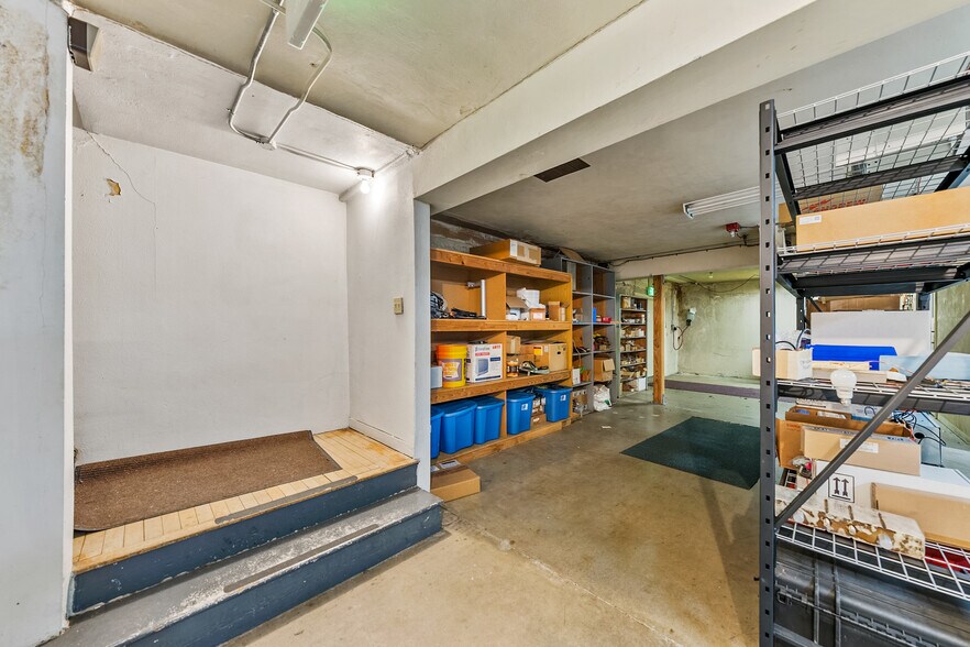 More Photos Of 655 W Umpqua St, Roseburg Radio TVTransmission Facilities For Sale