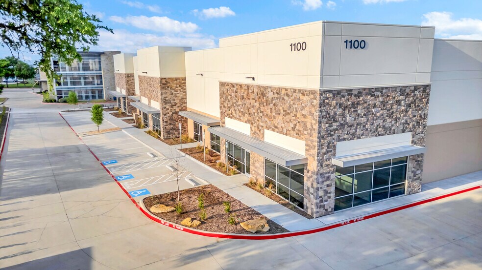 More Photos Of 1100 Lakeside Parkway, Flower Mound Industrial For Lease