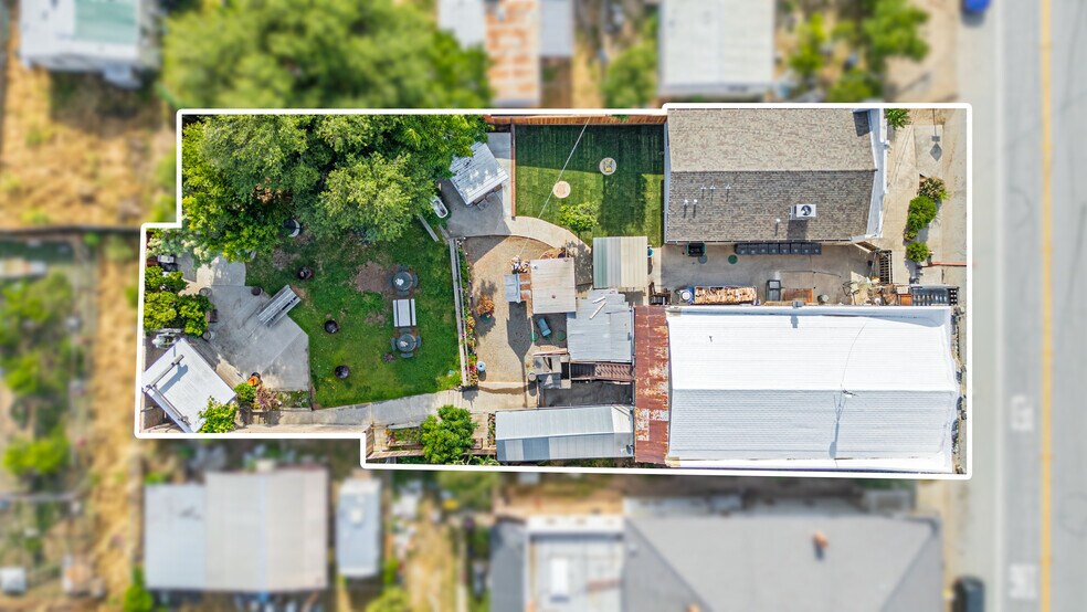 More Photos Of 30048 Yosemite Blvd, La Grange Bar For Sale