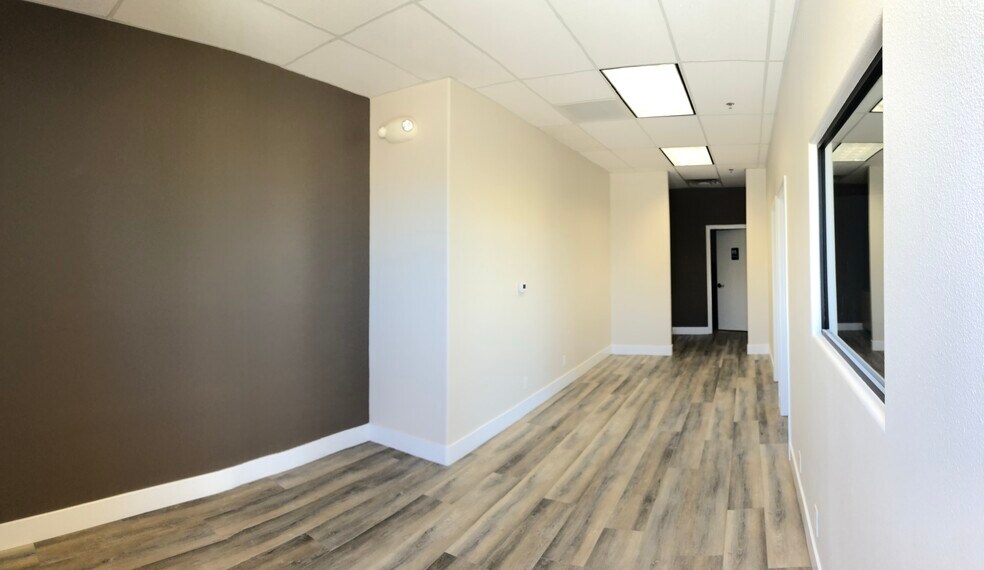 More Photos Of 77772 Flora Rd, Palm Desert Office For Lease