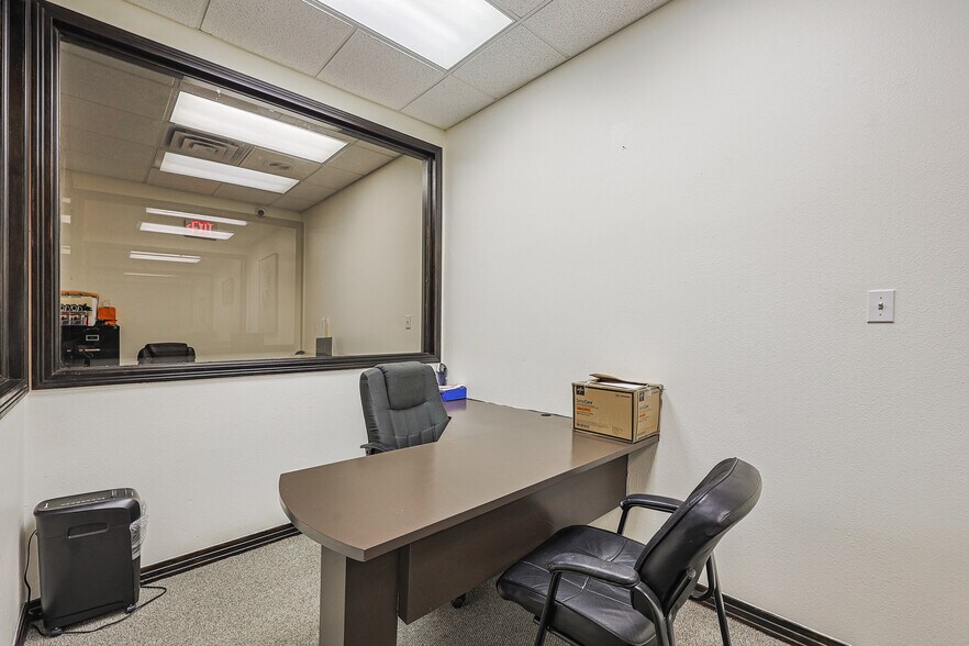 More Photos Of 2001 W Nolana Ave, McAllen Office For Lease