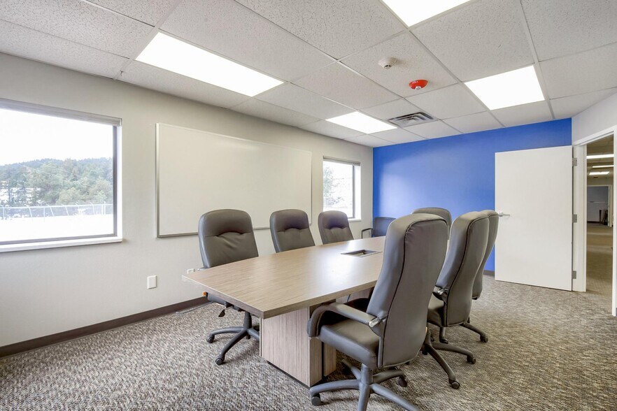 More Photos Of 19316 Goddard Ranch Ct, Morrison Office For Lease