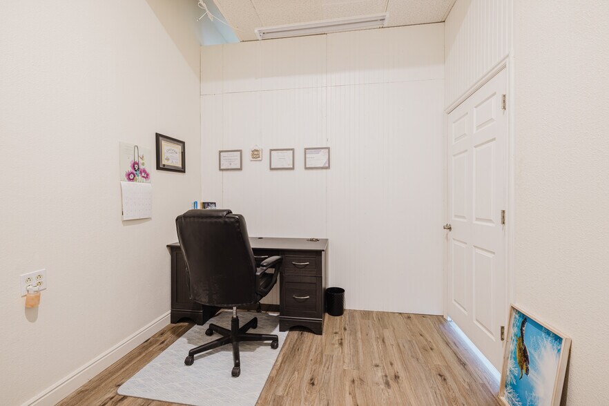 More Photos Of 174 Idaho St, Elko General Retail For Lease