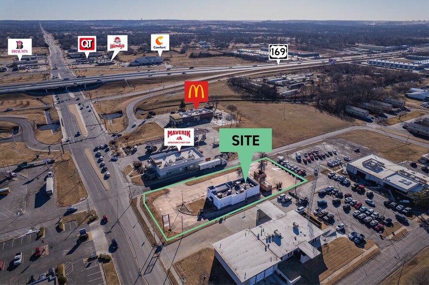 More Photos Of 202 S Dogwood St, Owasso Fast Food For Lease