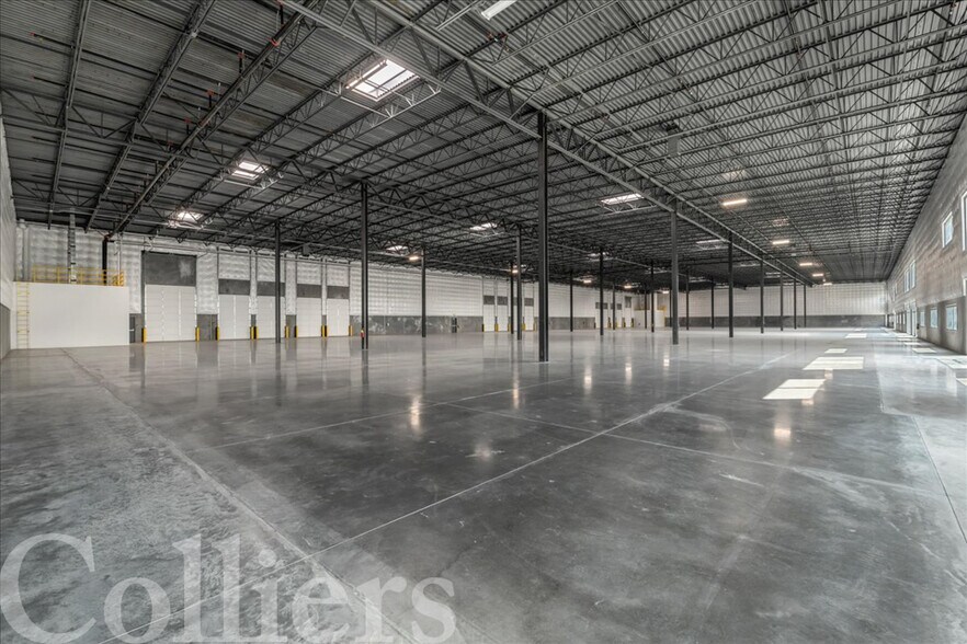 More Photos Of 4315 Skyway St, Caldwell Warehouse For Sale