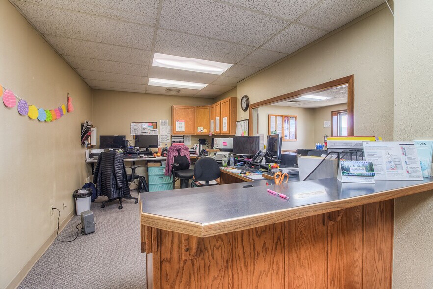 More Photos Of 2201 E Edison Rd, Sunnyside Office For Sale