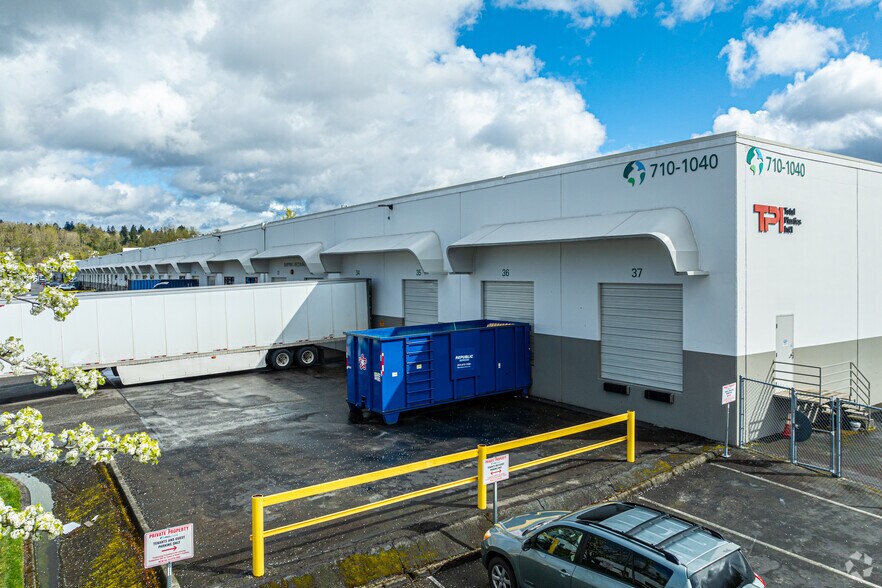 More Photos Of 710-1040 Thomas Ave SW, Renton Warehouse For Lease