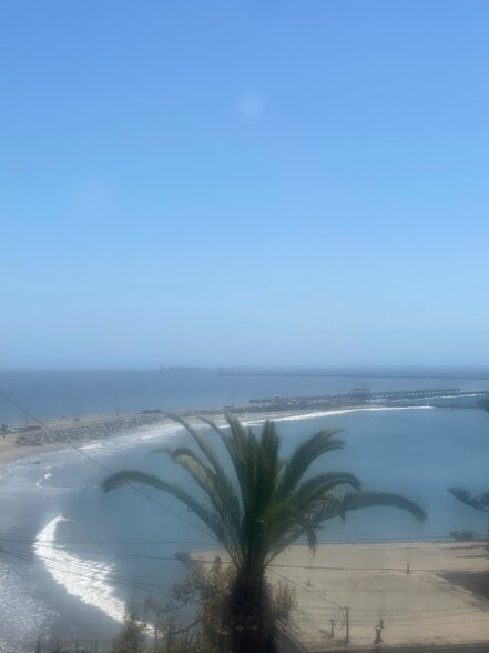 More Photos Of 3915 Bluff Pl, San Pedro Apartments For Sale