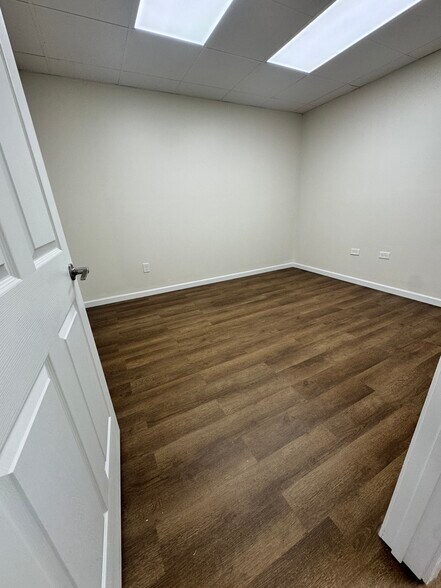 More Photos Of 300-312 E Jefferson St, Monroe Storefront Retail Office For Lease