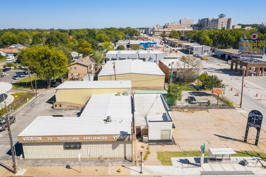 More Photos Of 1020 S Quaker Ave, Tulsa Warehouse For Lease