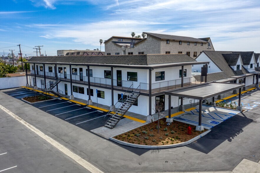 More Photos Of 8291-8295 Westminster Blvd, Westminster Medical For Lease