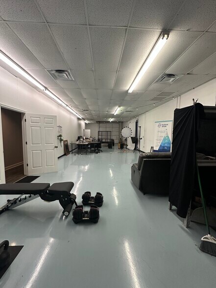 More Photos Of 211 14th St N, Saint Petersburg Light Manufacturing For Lease