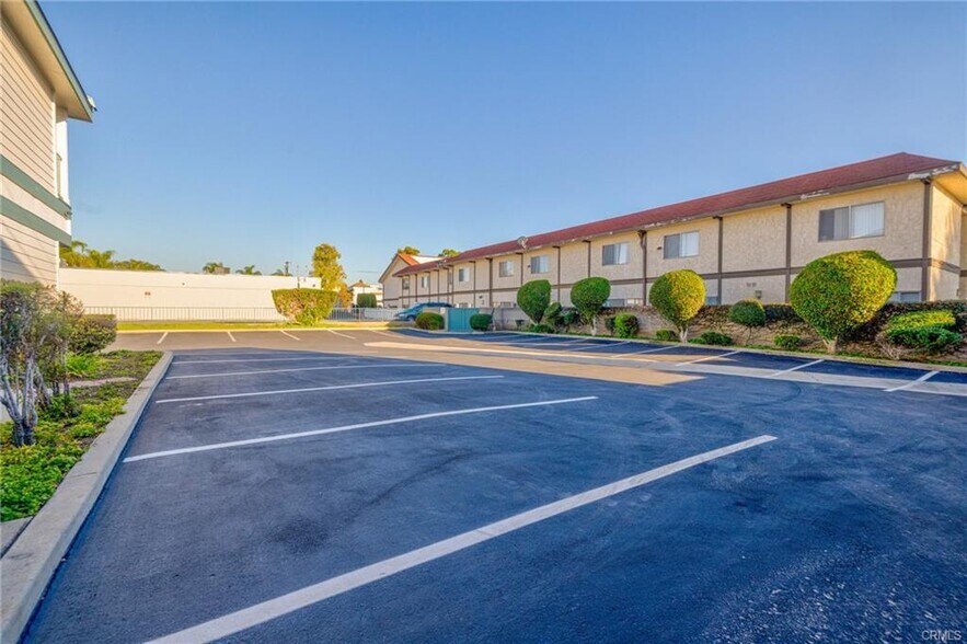 More Photos Of 16336 Whittier Blvd, Whittier Medical For Sale