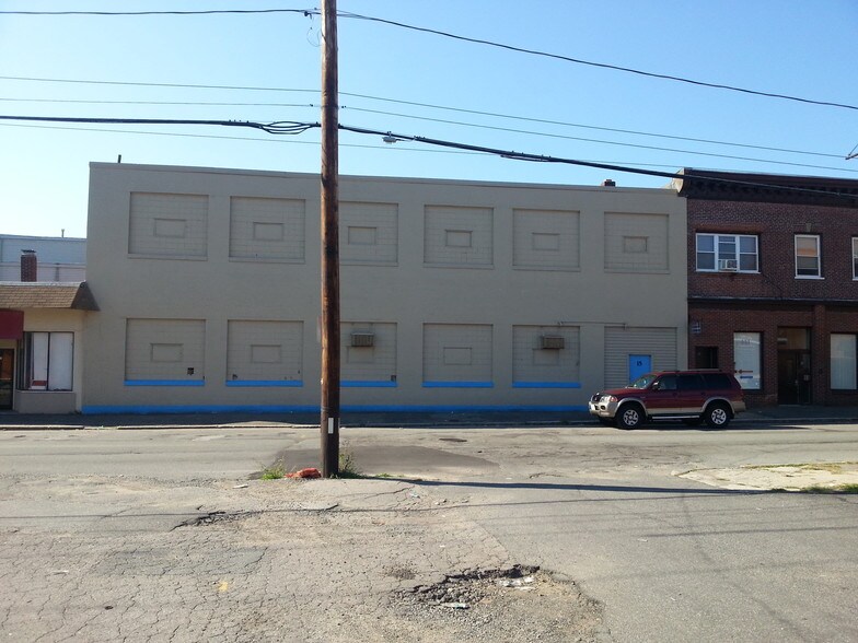 More Photos Of 1109 Montello St, Brockton Warehouse For Sale