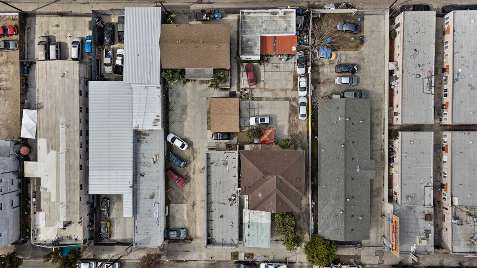 More Photos Of 4441 Avalon Blvd, Los Angeles Apartments For Sale