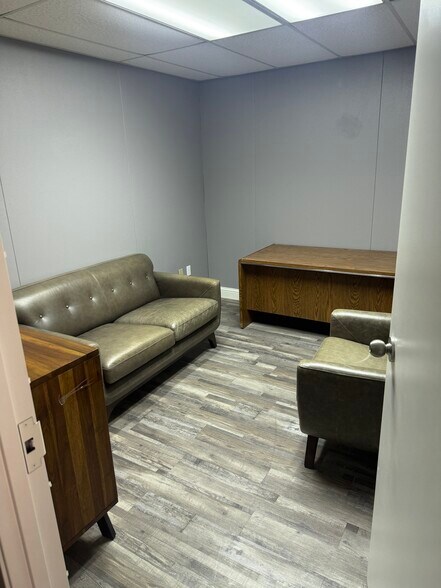 More Photos Of 16304 Midway Rd, Addison Service For Sale