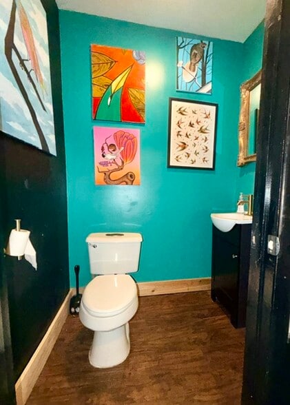 More Photos Of 913 Gallatin Ave, Nashville Office For Lease