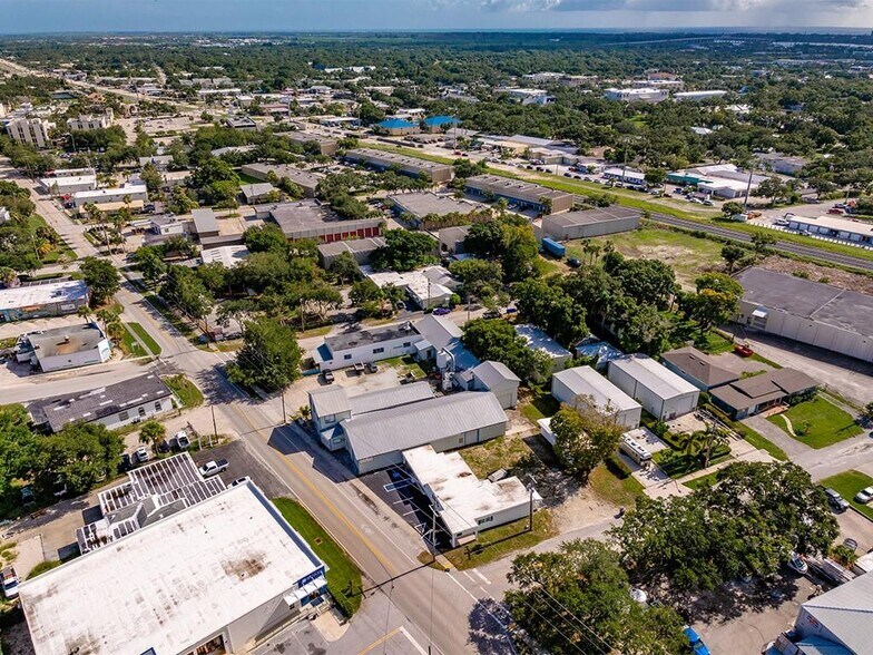 More Photos Of 1708 Old Dixie Hwy, Vero Beach General Retail For Sale