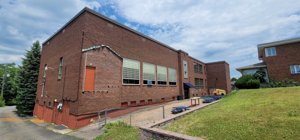 More Photos Of 1020 S Hanover St, Nanticoke Schools For Sale