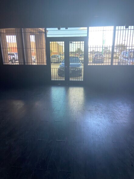 More Photos Of 7602 S Staples St, Corpus Christi Storefront Retail Office For Sale