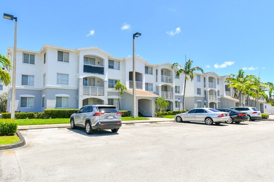 More Photos Of 13770-13820 NE 3rd Ct, North Miami Multifamily For Sale