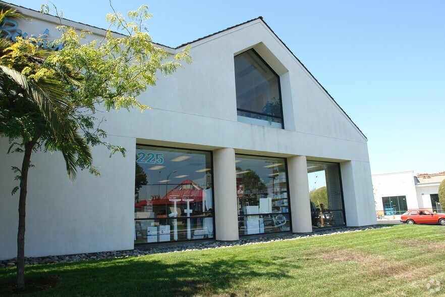 Primary Photo Of 225 N Bascom Ave, San Jose Freestanding For Sale