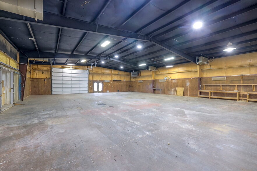 More Photos Of 17321 County Road 41, Archie Manufacturing For Sale