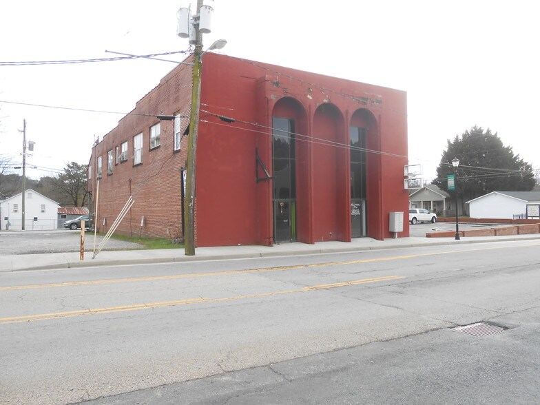 More Photos Of 45 S Main St, Ellijay General Retail For Sale