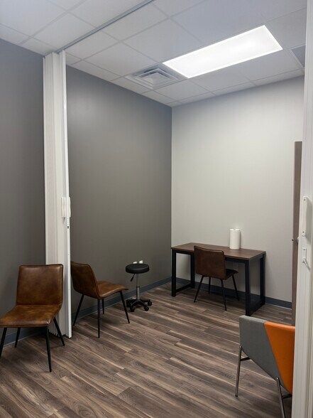 More Photos Of 6404 Old Winter Garden Rd, Orlando Medical For Sale