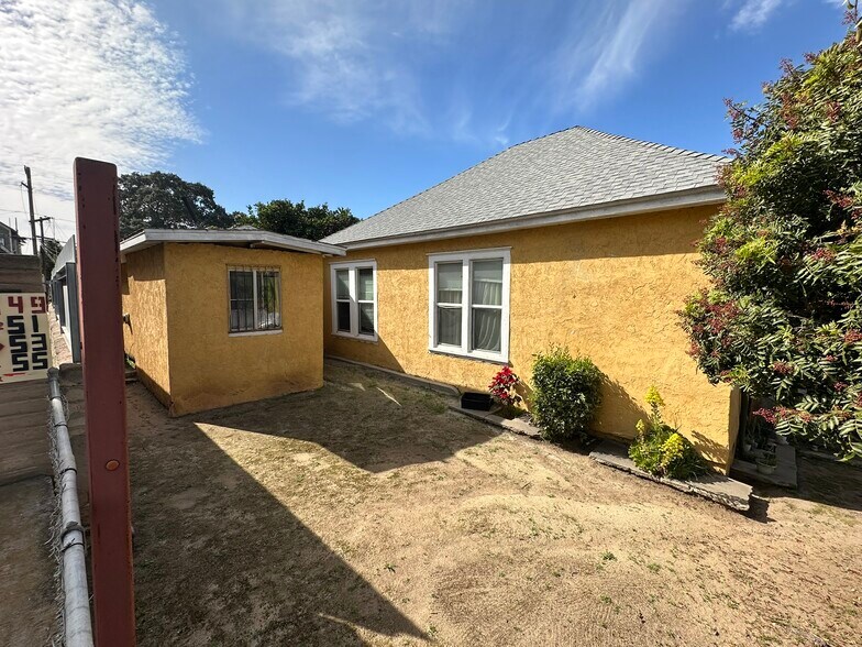 More Photos Of 2049 Julian Ave, San Diego Multifamily For Sale
