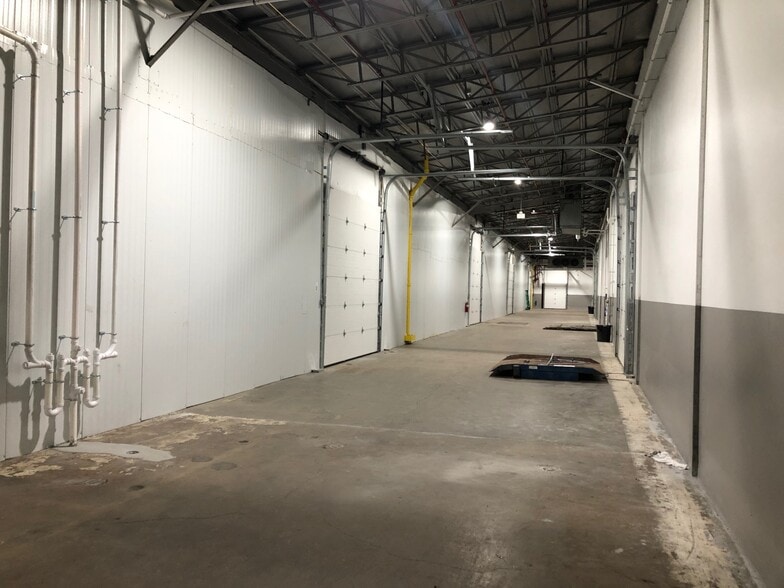 More Photos Of 1100 E Parkway S, Memphis Refrigeration Cold Storage For Lease