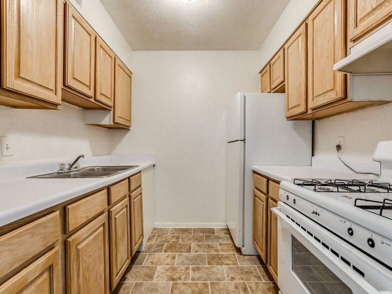 More Photos Of 1054 E 57th Pl, Tulsa Apartments For Sale
