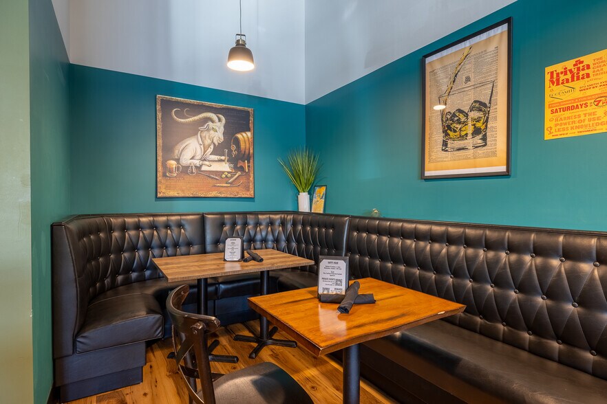 More Photos Of 973 Smith Ave S, Saint Paul Freestanding For Sale