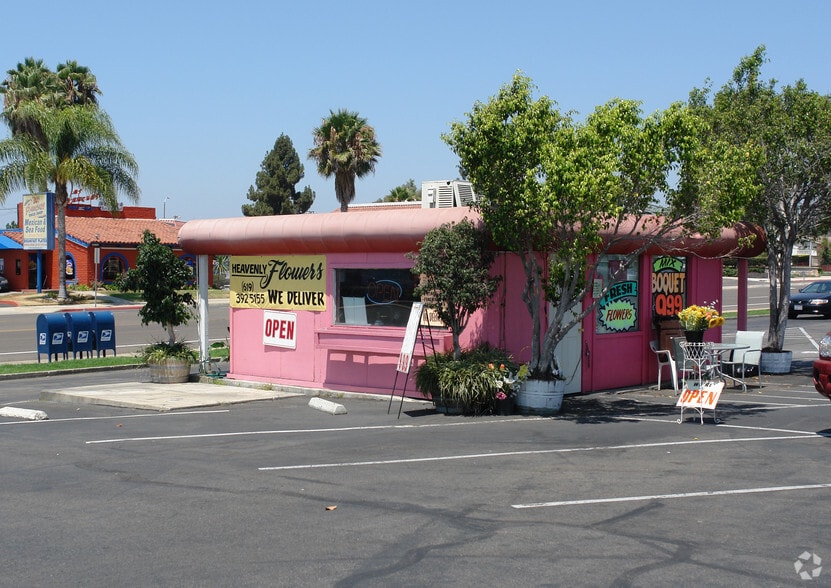 More Photos Of 5105-5185 Waring Rd, San Diego Unknown For Lease