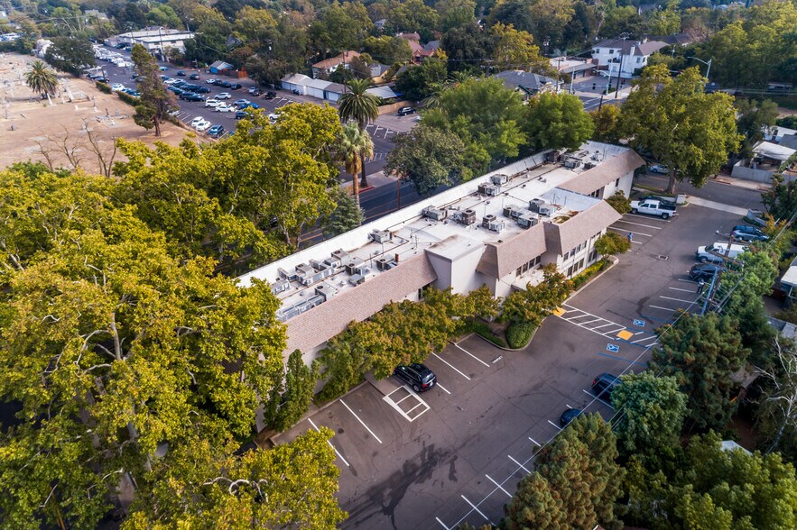 More Photos Of 2650 21st St, Sacramento Medical For Lease
