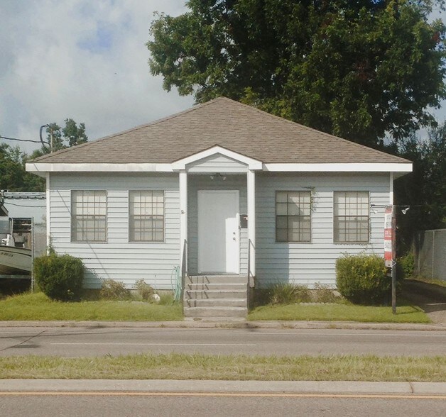 Primary Photo Of 6444 Jefferson Hwy, New Orleans Office For Sale