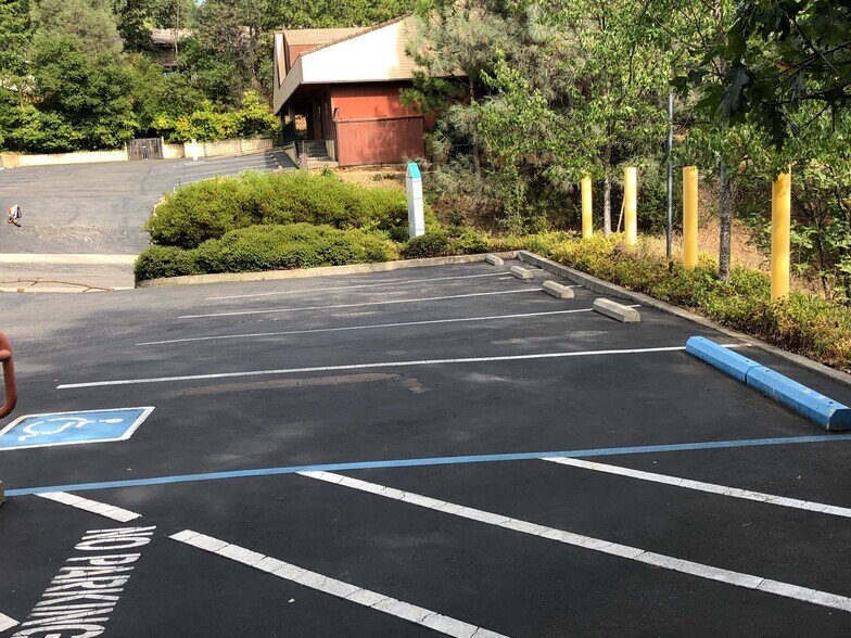 More Photos Of 1005 Fowler Way, Placerville Medical For Sale