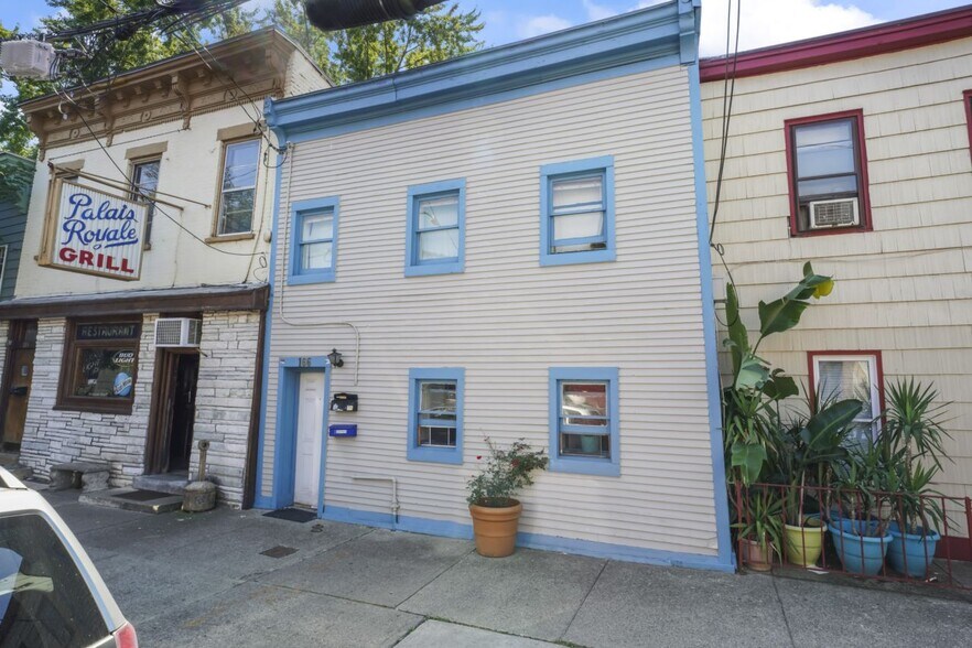 More Photos Of , Albany Unknown For Sale