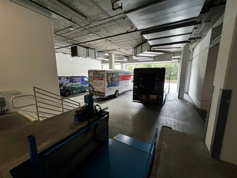 More Photos Of 1000 W 8th St, Los Angeles Apartments For Lease