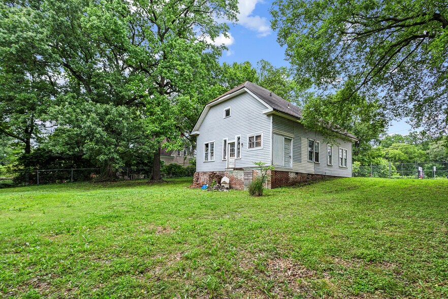 More Photos Of 2342 Bolton Rd, Atlanta Land For Sale
