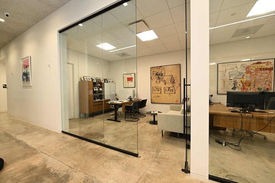 More Photos Of 2319 N Miami Ave, Miami Office For Lease