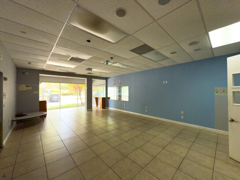 More Photos Of 1813 NE 163rd St, North Miami Beach Freestanding For Lease