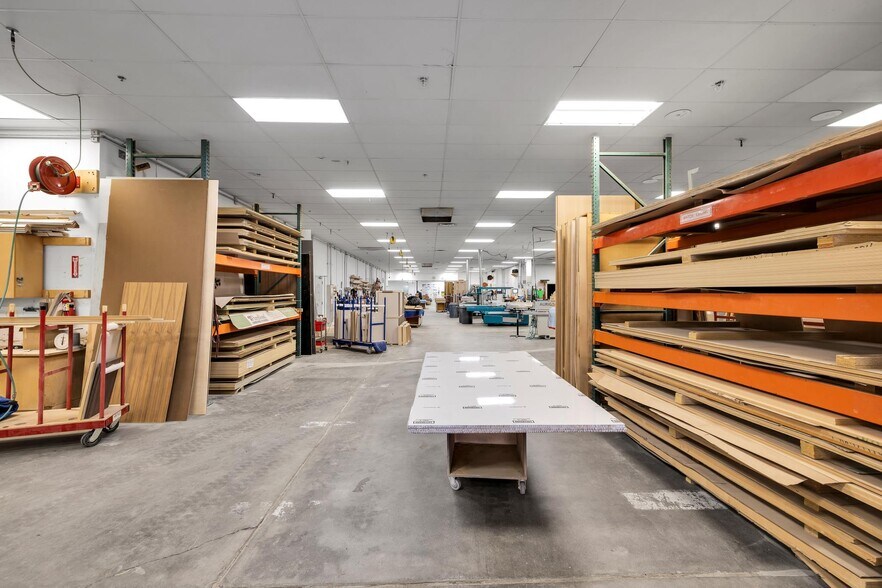 More Photos Of 54465 29 Palms Highway, Yucca Valley Warehouse For Sale