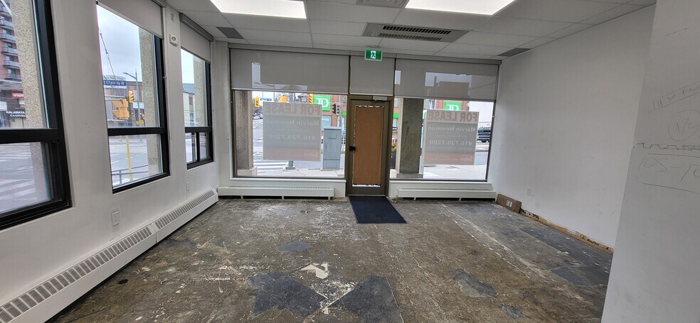 More Photos Of 845-851 St Clair Av W, Toronto Office For Lease