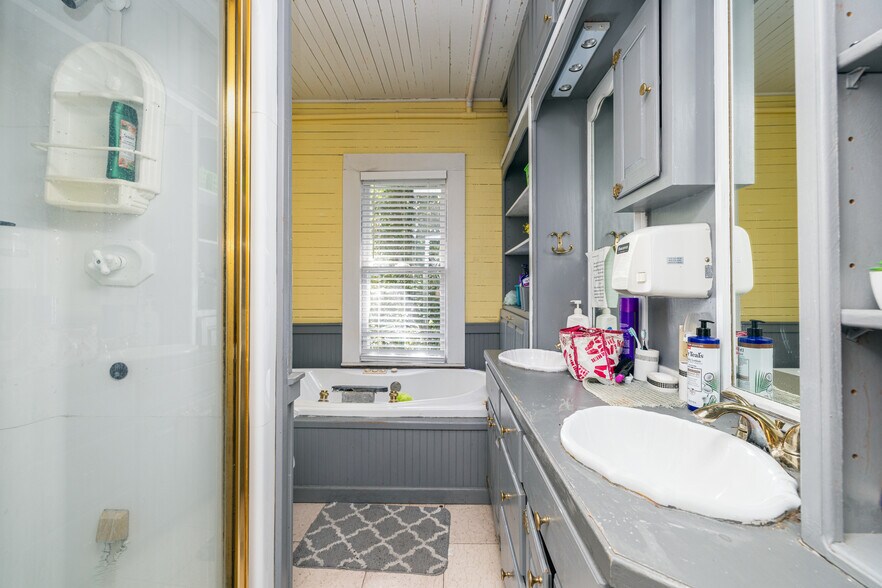 More Photos Of 336 Highway 9 S, Dawsonville Office Residential For Sale